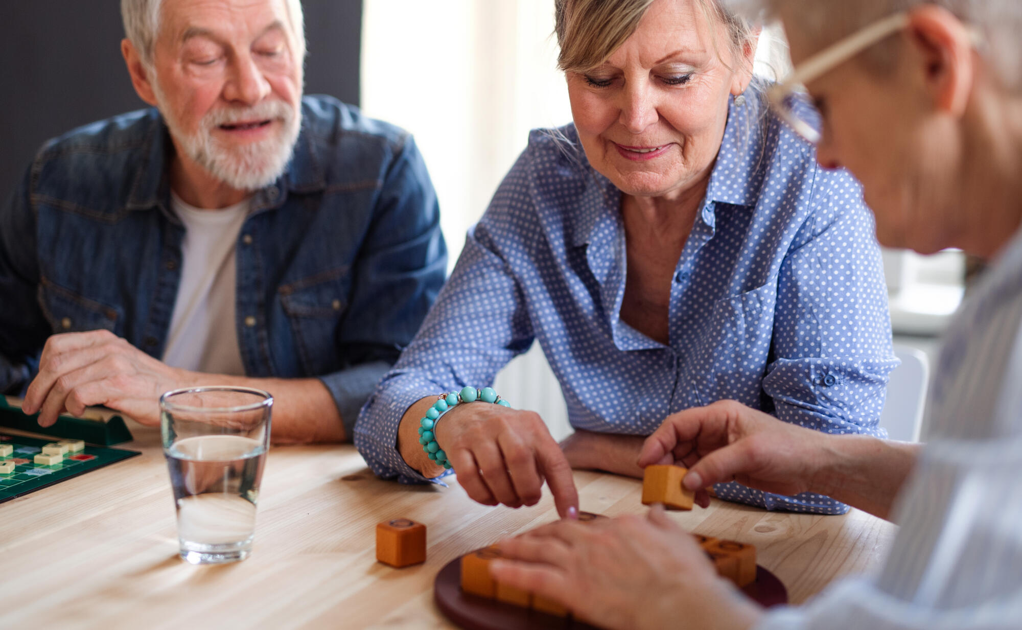 Entertainment for Seniors in Retirement Communities: A Guide