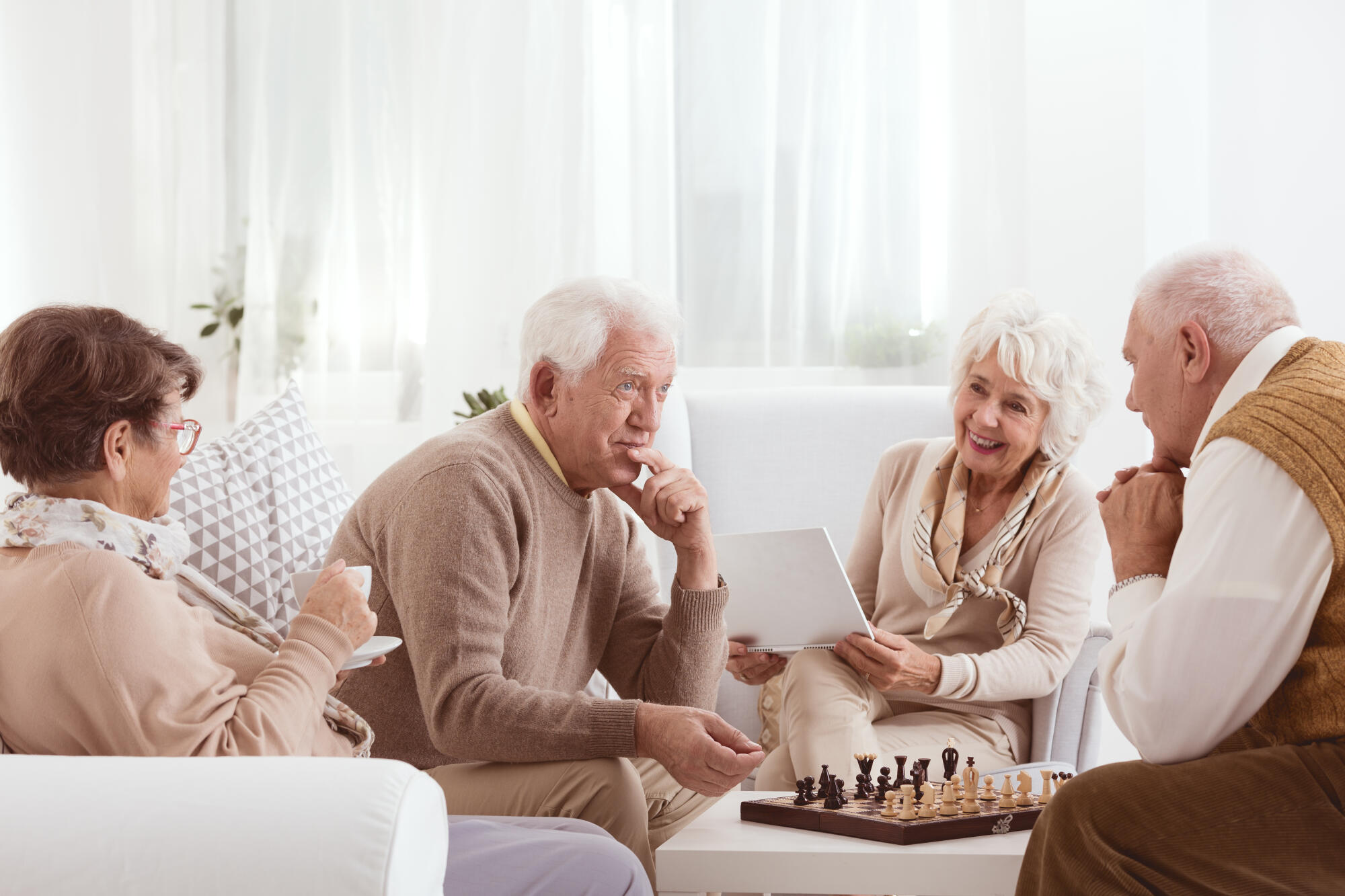 The Importance of Social Activities in Assisted Living for Seniors in Knoxville