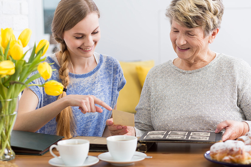 Living In A Memory Care Unit In Knoxville, TN: Busting 3 Myths For Clearer Understanding