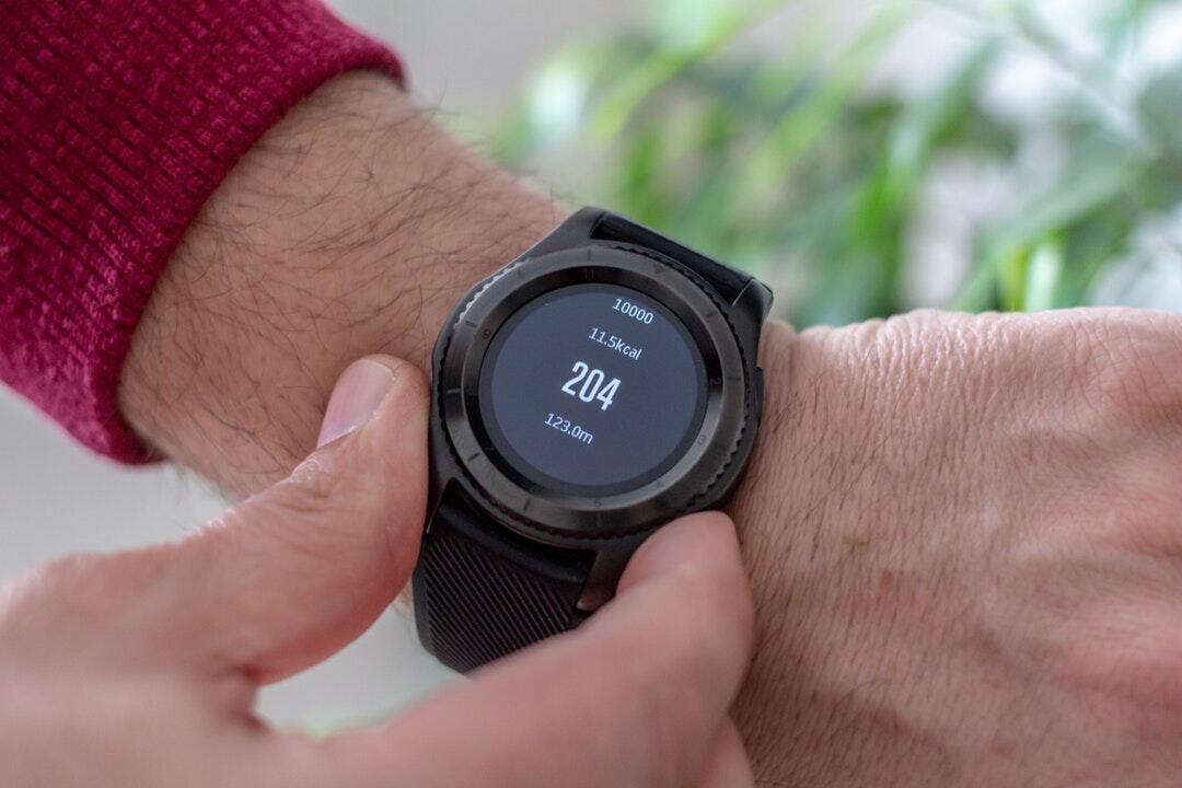 Wearable Technology for Seniors: The Top Benefits